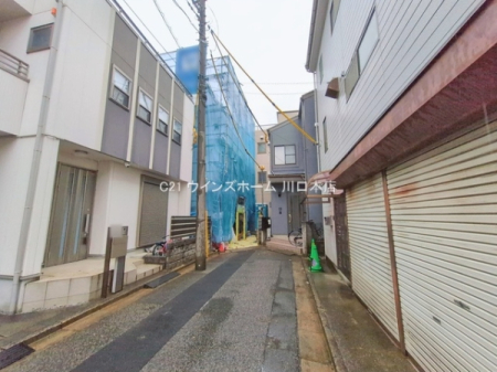 �O�ʓ��H�܂ތ��n�ʐ^ -