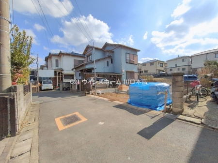 �O�ʓ��H�܂ތ��n�ʐ^ -