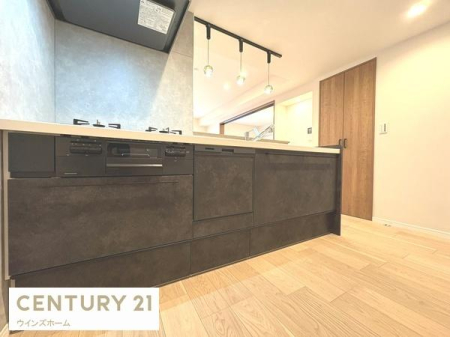 �L�b�`�� �V�K�����ς̃X�^�C���b�V���ȃV�X�e���L�b�`���́A���[�͂Ƌ@�\�������˔����A�������y�����Ȃ��ԁB