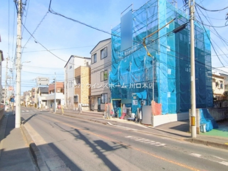 �O�ʓ��H�܂ތ��n�ʐ^ -