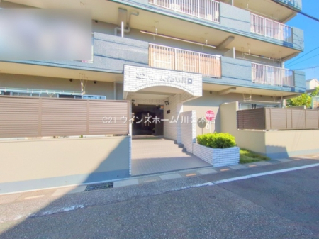 �G���g�����X -