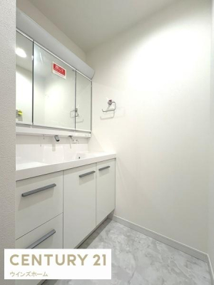 ���ʑ�E���ʏ� �V�K�����ς̍L�X�T�C�Y�̐��ʉ��ϑ�B���l���ނ≻�ϕi�ȂǍׁX�������̂����[�ł�����[�I������̂ŁA�X�b�L���Ƃ������ʎ���ɂȂ�܂�!
