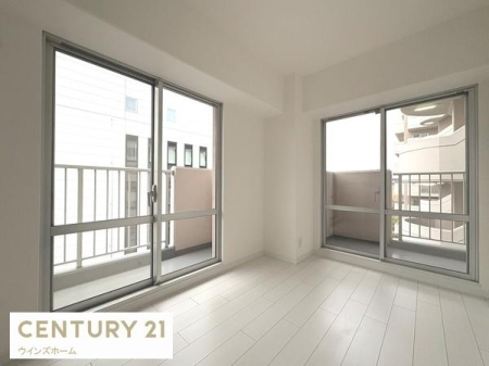 �m�� �o���R�j�[�ɖʂ����m����4.5���B�N���[�[�b�g�t���I����������������K�ȋ�Ԃł��낰�܂��I