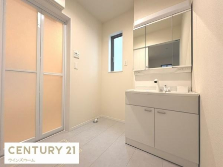 ���ʑ�E���ʏ� ���ʎ��͂�Ƃ肠��L���Ŗ����̏��������K�ł��B���ʑ���[�ɂ́A������p�i��X�L���P�A�p�i�Ȃǂ���������[�ł���悤�X�y�[�X���[�����Ă��܂��I