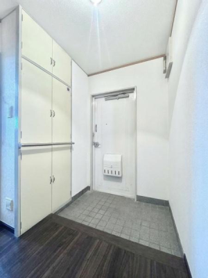 ���� �`���ւ̗l�q�`�@��CG���H���Ă���܂�