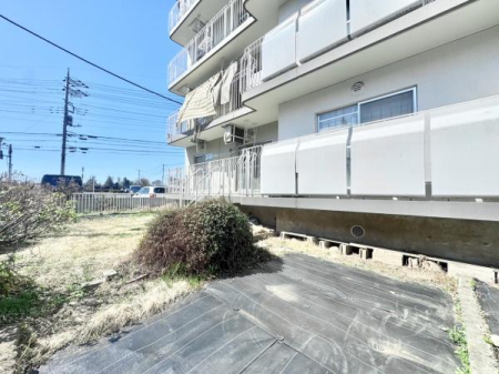 �� �z������ǍD�I�K�[�f�j���O��ƒ�؉��A���q�l�̗V�я�ɂ��҂�����̋�Ԃł��B