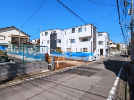 �O�ʓ��H�܂ތ��n�ʐ^ -