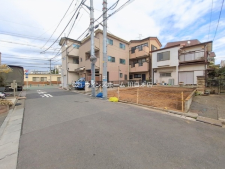 �O�ʓ��H�܂ތ��n�ʐ^ -