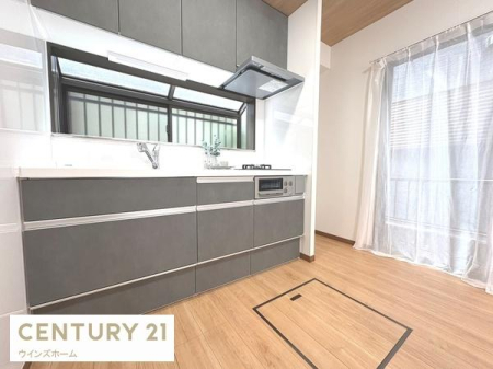 �L�b�`�� �V�K�����ς݂̃V�X�e���L�b�`���I�����ɏW���ł���L�b�`���I���[�X�y�[�X�����Ղ�B