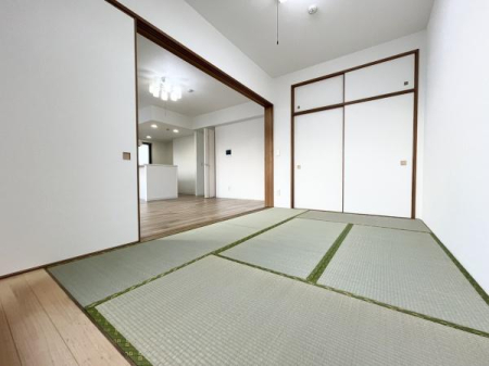 �a�� ���r���O�����̐S�₷�炮�a���͐Q����q�Ԃɂ��œK�B���[�t���ŋ�Ԃ���������g���A���p�r�Ɋ��􂵂܂��B�@