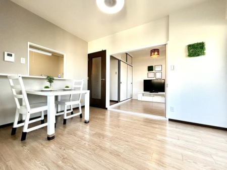 ���r���O �A�N�Z���g�N���X�ŃI�V�����ȋ�Ԃ����o���Ă��܂��B