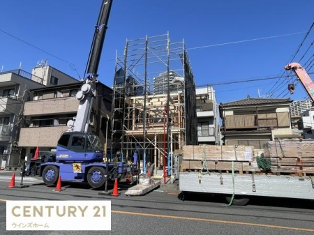 �O�ʓ��H�܂ތ��n�ʐ^ �O�ʓ��H�͂�Ƃ�̂����15�����B���ʂ����ǂ��A�Ԍɓ���₨�Ԃ̏o����������������čs����Z���ł��B