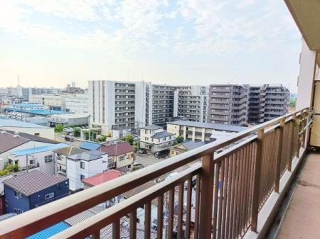 �Z�˂���̒��]�ʐ^ 8�K�̍��w�K�Ȃ̂Ō����炵���ǂ����]�ǍD�ł��I�ʍs�l�Ȃǂ̖ڂɐG��ɂ������ƂŃv���C�o�V�[���m�ۂ��₷���A�h�Ɩʂł����S���������̂��������ł��ˁI