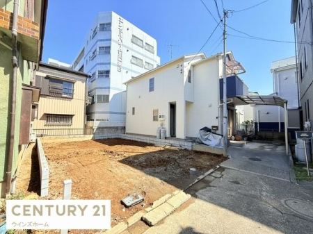 �O�ʓ��H�܂ތ��n�ʐ^ �O�ʓ��H�͓쐼������4���B���w�Z���߂����q�l�̒ʊw�����S�ł��B