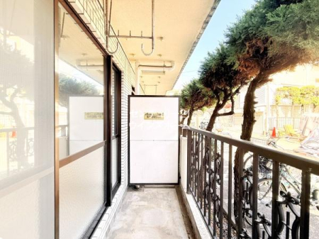 �o���R�j�[ -