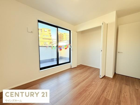 �m�� �o���R�j�[�ɖʂ����m����5.25���B�N���[�[�b�g�t���I����������������K�ȋ�Ԃł��낰�܂��I