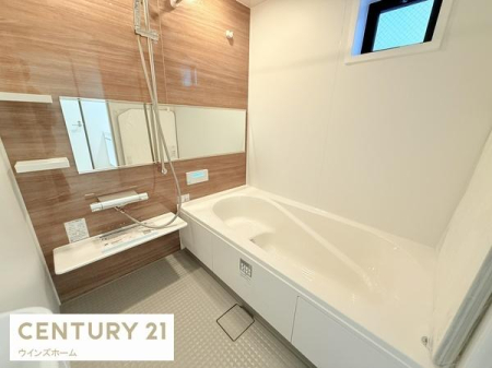 ���� �����t���Ŋ��C���₷�����邢�o�X���[���B���������g�[�@������A�J�̓��̐���ɂ��֗��B�������Ƃ��������ň���̔��������A�����������Ԃł��B