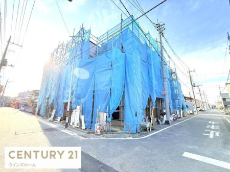 �O�ʓ��H�܂ތ��n�ʐ^ �O�ʓ��H�͂�Ƃ�̂����5�����B���ʂ����ǂ��A�Ԍɓ���₨�Ԃ̏o����������������čs����Z���ł��B