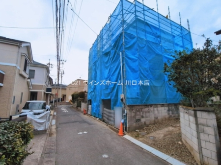 �O�ʓ��H�܂ތ��n�ʐ^ -