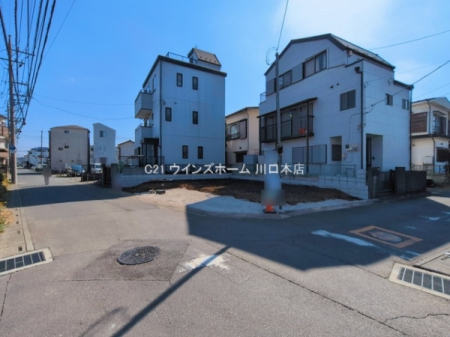 �O�ʓ��H�܂ތ��n�ʐ^ -