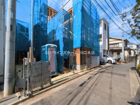 �O�ʓ��H�܂ތ��n�ʐ^ -