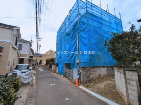 �O�ʓ��H�܂ތ��n�ʐ^ -