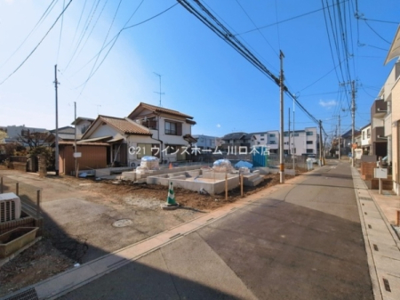 �O�ʓ��H�܂ތ��n�ʐ^ -