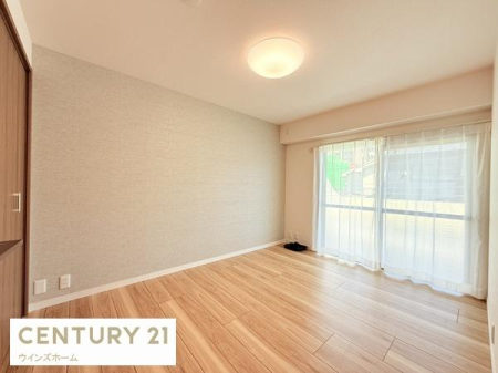 �m�� �e���X�ɖʂ����m����5.7���B�N���[�[�b�g�t���I����������������K�ȋ�Ԃł��낰�܂��I