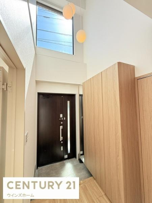 ���� �Ƃ̑���ۂ����߂�G���g�����X�͂����L���C�ɂ��Ă����������́B�����Ō��ւɂ͂��Ƒ��̌C����������Ɛ����ł�����[�X�y�[�X���m�ۂ��܂����I�p���t���ł��o�����O�̍ŏI�`�F�b�N���΂�����ł��I