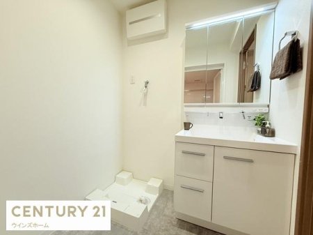 ���ʑ�E���ʏ� �V�K�����ς̐��ʉ��ϑ�ɂ́A������p�i��X�L���P�A�p�i�Ȃǂ���������[�ł���悤�X�y�[�X���[�����Ă��܂��I