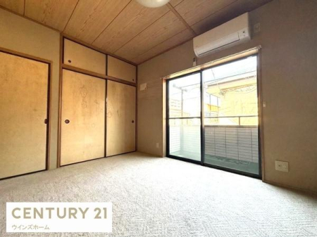 ���r���O �����o���R�j�[�ɖʂ������邢���r���O�B���R���ɕ�܂��S�n�悢��ԂŁA���X�̕�炵�����L���ɂȂ�܂��B�G�A�R�������B�@��CG���H���Ă���܂�