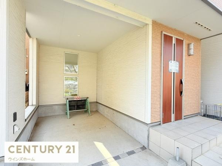 ���ԏ� �J�[�X�y�[�X1��L��܂��I���]�Ԃ��u�����Ƃ��\�Ȓ��ԏ�ł��B