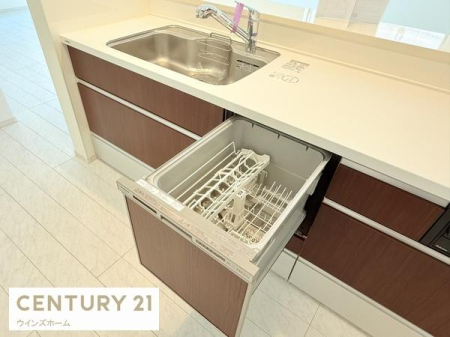 �L�b�`�� �r���g�C���H��@�t���̃V�X�e���L�b�`���ŉƎ��̕��S���y���A�Z�����p�p�}�}���T�|�[�g���܂��I