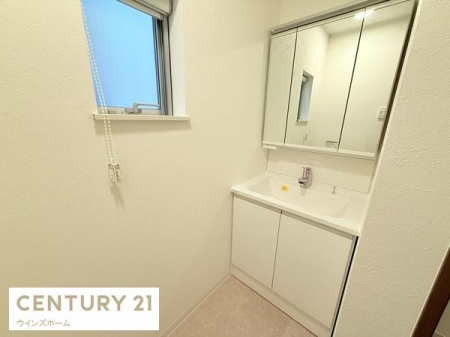 ���ʑ�E���ʏ� �V�K�����ς̐��ʉ��ϑ�ɂ́A������p�i��X�L���P�A�p�i�Ȃǂ���������[�ł���悤�X�y�[�X���[�����Ă��܂��I