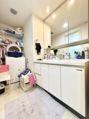 ���ʑ�E���ʏ� ���ʎ��͂�Ƃ肠��L���Ŗ����̏��������K�ł��B���ʑ���[�ɂ́A������p�i��X�L���P�A�p�i�Ȃǂ���������[�ł���悤�X�y�[�X���[�����Ă��܂��I