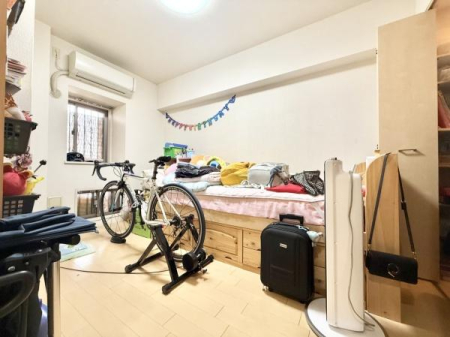 �Q�� ��6���̂�Ƃ肠�鋏���B
�E�H�[�N�C���N���[�[�b�g�t���Ŏ��[�͂��[�����Ă��܂��B