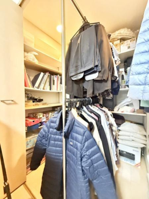 ���̑� ��e�ʂ̃E�H�[�N�C���N���[�[�b�g�ɉ����A�E�H�[�N�X���[�������m�ہB
���[�Ɠ����₷���𗼗������݌v�ł��B