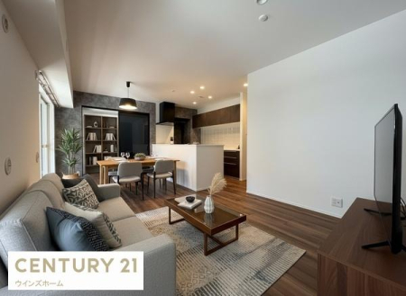 ���r���O �e���X�A����ւƂȂ���傫�ȑ���������������ރ��r���O�I�_�C�j���O�ƃ��r���O���g�������₷���Ԏ��B���ʂ����ǍD�Ŋ��C�����₷���ł��B��CG���H���Ă���܂��B