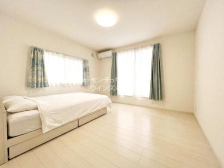 �m�� �S����6���ȏ�̏[�������Ԏ��d�l�I�e�������ɃN���[�[�b�g���������Ă���̂ŉו�����������Еt���܂��I���Z�X�y�[�X���L���m�ۂł�����K�ȃv���C�x�[�g��Ԃł��B��CG�ŉƍ�����������Ă��܂�