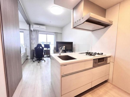 �L�b�`�� �L�b�`���ł͗��������Ȃ���12�K�Ȃ�ł͂̒��]���y���ނ��Ƃ��ł��܂��I�i���H�ς�CG�摜�j