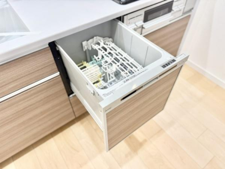 �L�b�`�� �r���g�C���H��@�t���̃V�X�e���L�b�`���ŉƎ��̕��S���y�����܂��B