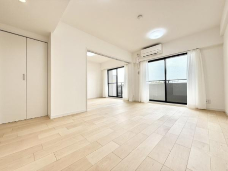 ���r���O �����Ԃ�6���m�����J�����Ďg�p�邱�Ƃ��\�ł��I�傫�ȑ�����͍̌������Ղ�I���邢�����I