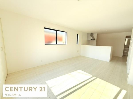 ���r���O ���R���ɕ�܂��S�n�悢��ԂŁA���X�̕�炵�����L���ɂȂ�܂��B�o���R�j�[�ɖʂ��z�����聕���ʂ��ǍD�ł��B