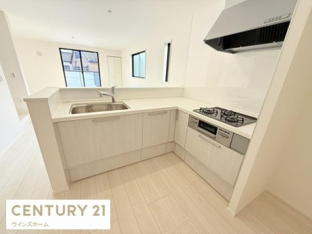 �L�b�`�� ���r���O�ւ̂Ȃ����������V�X�e���L�b�`���BL���^�œ������ǂ��A���K�ȃL�b�`���ł��I