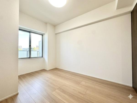 �m�� �V���v���ȃf�U�C�������̗͂m���B���[�t���ňߗނ�ו����X�b�L�����[�ł��܂��B