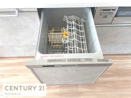 �L�b�`�� �r���g�C���H��@�t���̃V�X�e���L�b�`���ŉƎ��̕��S���y�����܂��B