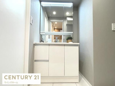 ���ʑ�E���ʏ� �L�X�T�C�Y�̐��ʉ��ϑ�B���l���ނ≻�ϕi�ȂǍׁX�������̂����[�ł�����[������̂ŁA�X�b�L���Ƃ������ʎ���ɂȂ�܂�!
