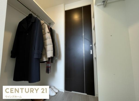 ���[ �E�H�[�N�C���N���[�[�b�g�����p�ӁI�G�ߕ��̉Ɠd��X�[�c�P�[�X�A���z�c�Ȃǂ��܂Ƃ߂Ď��[�ł��܂��I�������Ȃ�CG�������Ă���܂��B