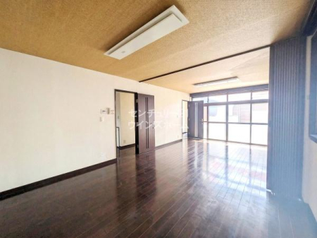 �m�� �S����6���ȏ�̑�^5LDK�I������̗m����2�h�A1���[���Ȃ̂��ґ�ȑ啔���Ƃ��Ďg������A�d�؂���2�����ɂ�����ƁA���Ƒ��\���ɍ��킹�ĊԎ��̕ύX���\�ȃt���L�V�u���v�����ł��I