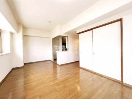 ���r���O ���Ƃ̎���ł���LDK��15���Ƃ����ˌ��Ă̂悤�Ȃ�Ƃ肠�鋏�Z��Ԃ��m�ۂ��܂����I�a�����אڂ��Ă���̂Łu�a�v�Ɓu�m�v�̗������y���߂܂��I��CG�ŉƍ�������������H�����Ă��܂�